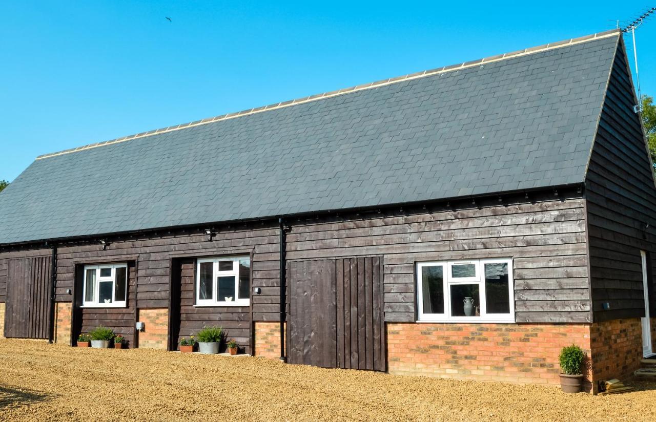 Buttercup Cottage At The Old Tractor Barn Brackley  Exterior foto